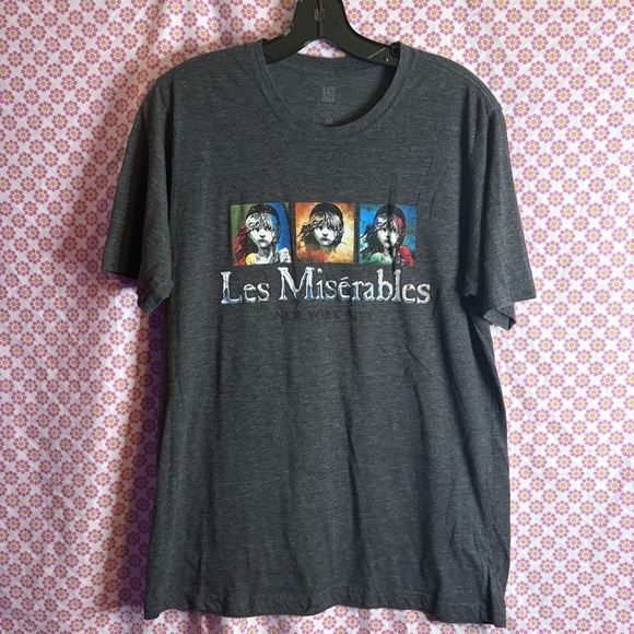 Les Miz Other - Les Misérables Broadway Graphic T-Shirt NYC Medium Pop Art Theater Tee